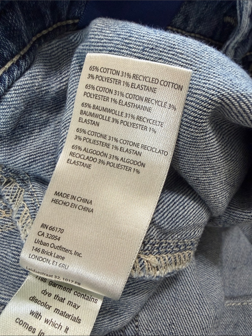 Wanderer Mid-Rise Relaxed Jeans by Pilcro - Picture 9 of 9